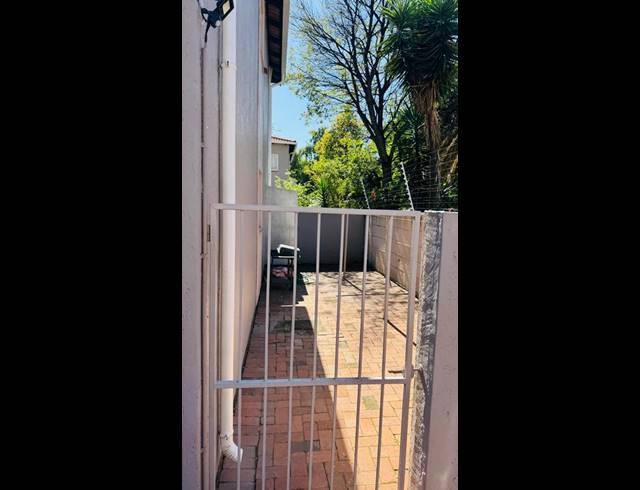 2 BEDROOM APARTMENT FOR SALE IN LAMBTON